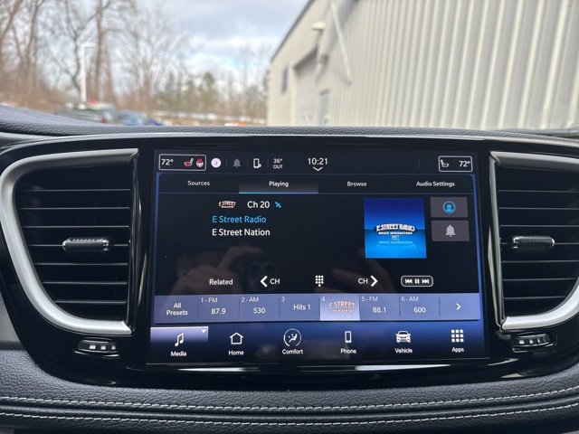 Used 2023 Chrysler Pacifica Touring-L w/ Road Tripper Package image 26