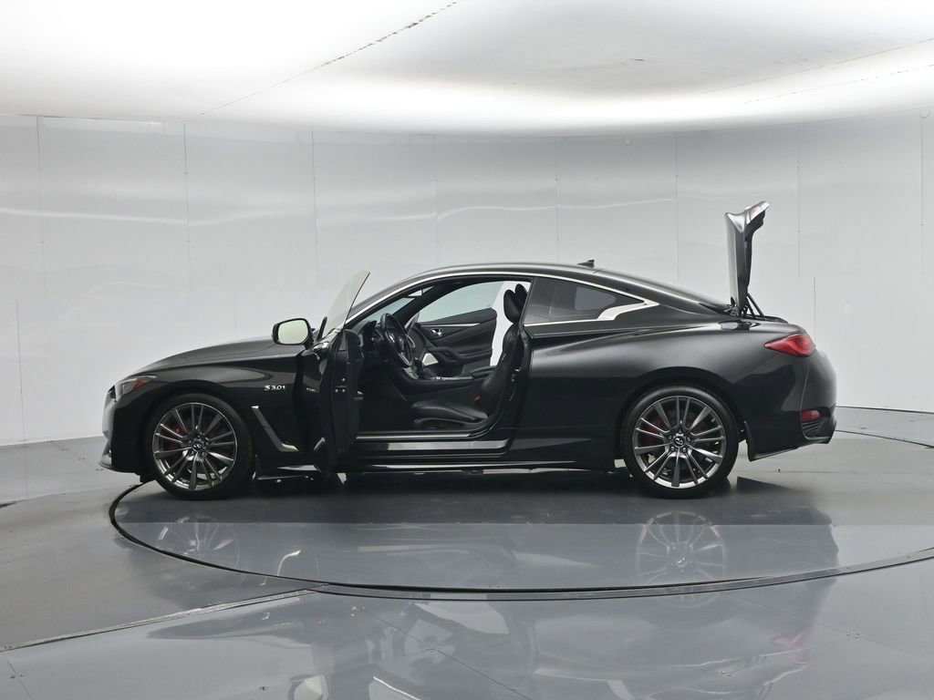 Used 2017 INFINITI Q60 Red Sport 400 RWD image 35