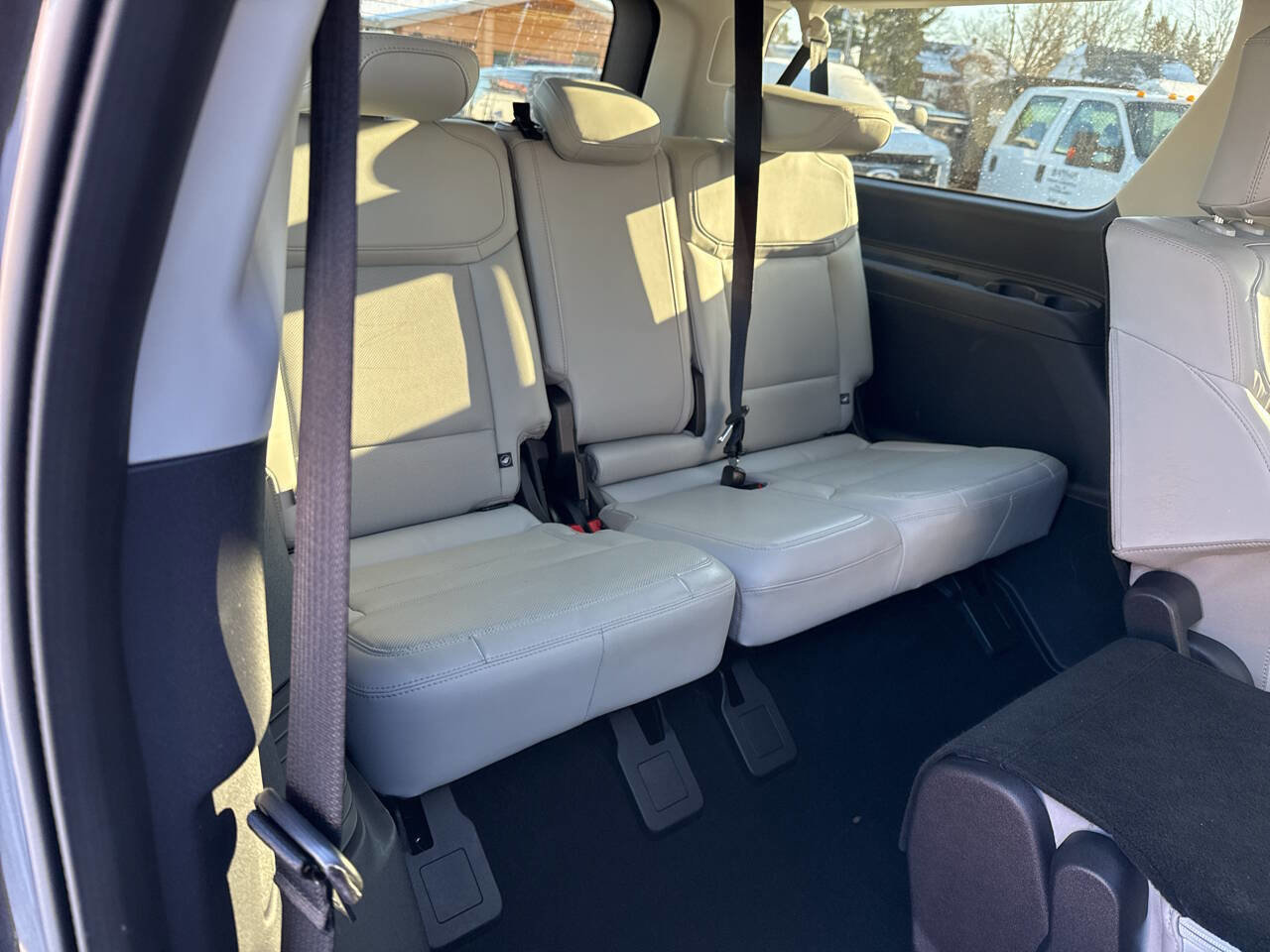 Certified 2025 Ford Expedition Max Platinum image 22