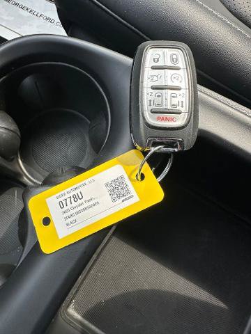 Used 2025 Chrysler Pacifica Select FWD image 21