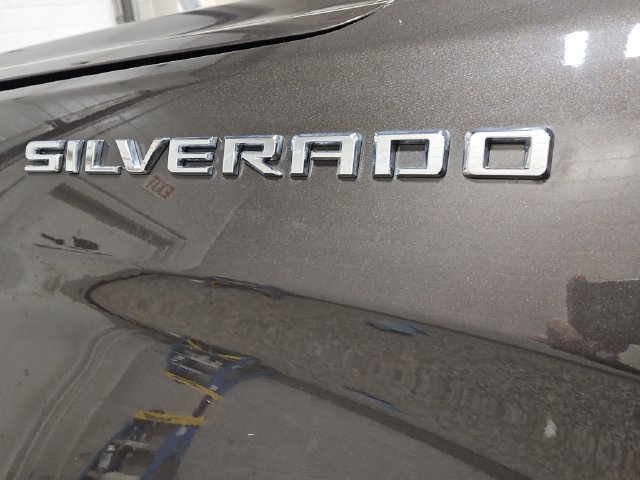 Used 2021 Chevrolet Silverado 1500 LT AWD/4WD image 33