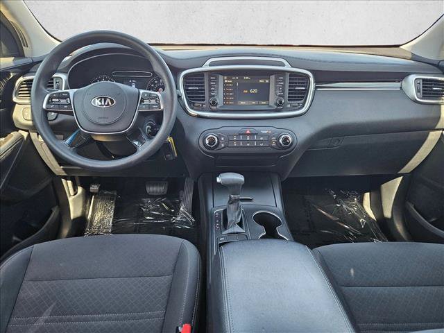 Used 2019 Kia Sorento L FWD image 17