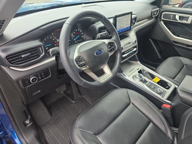 Certified 2023 Ford Explorer XLT w/ Equipment Group 202A AWD/4WD image 14