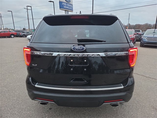 Certified 2018 Ford Explorer XLT w/ Equipment Group 202A image 8