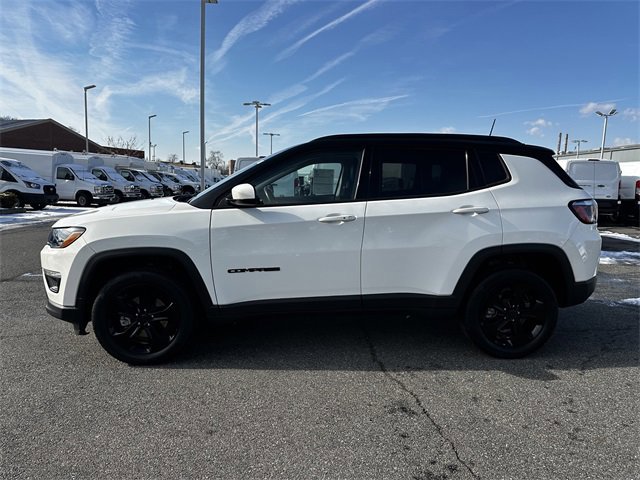 Used 2020 Jeep Compass Latitude image 2