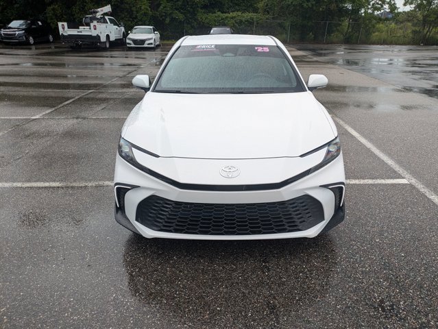 Used 2025 Toyota Camry SE w/ Convenience Package FWD video 2