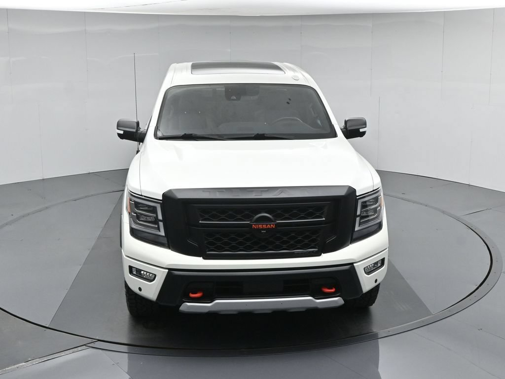 Used 2021 Nissan Titan PRO-4X w/ Pro-4x Convenience Package AWD/4WD image 39
