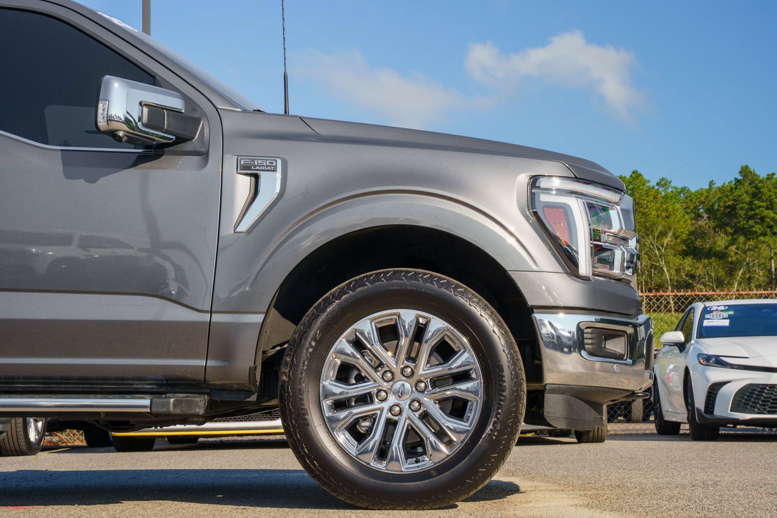 Certified 2025 Ford F150 Lariat w/ Equipment Group 502A High AWD/4WD image 9