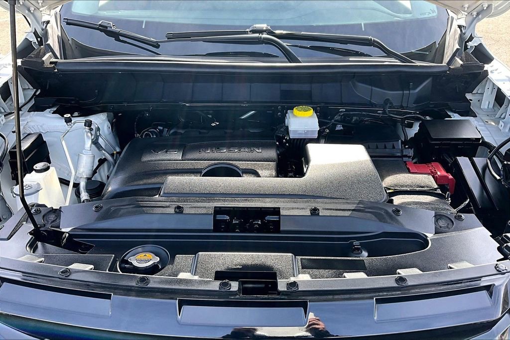 Used 2024 Nissan Pathfinder SL FWD image 12