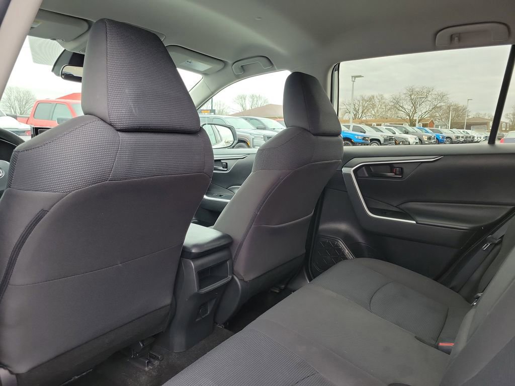 Used 2020 Toyota RAV4 LE w/ All Weather Liner Package image 15