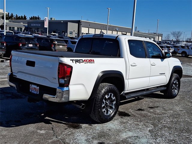 Used 2018 Toyota Tacoma TRD Off-Road image 4