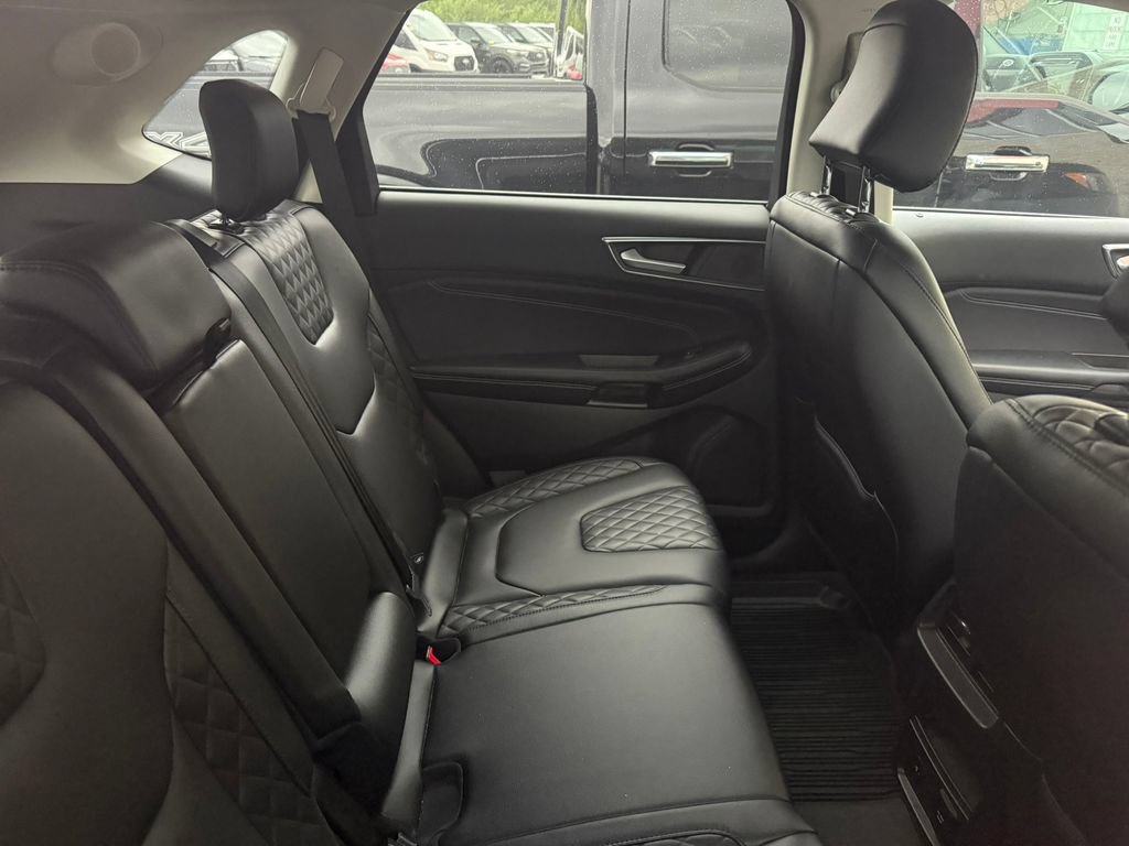 Certified 2023 Ford Edge Titanium w/ Class II Trailer Tow Package AWD/4WD image 11