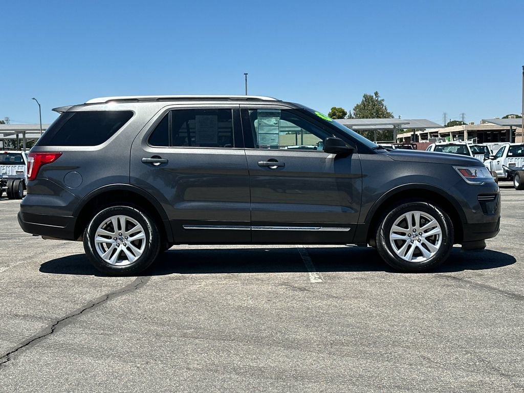 Certified 2019 Ford Explorer XLT w/ Class III Trailer Tow Package AWD/4WD image 2