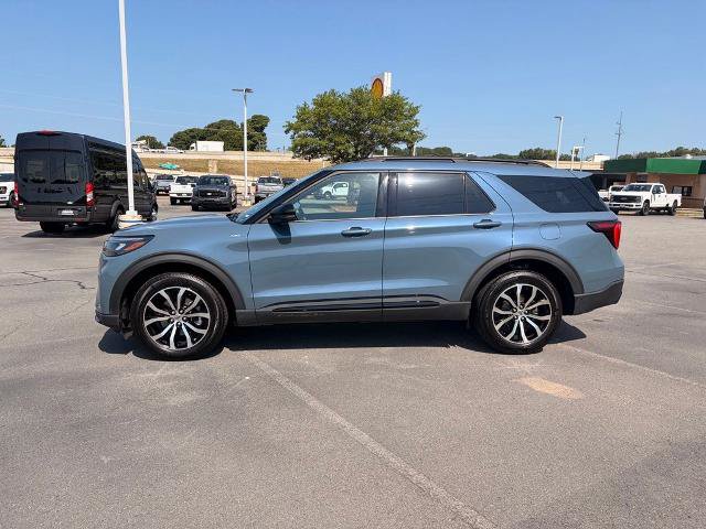 Certified 2026 Ford Explorer ST-Line AWD/4WD image 4