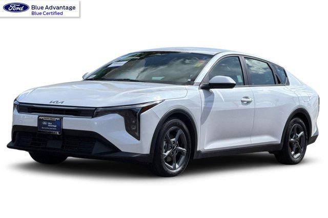 Used 2025 Kia K4 LXS image 7