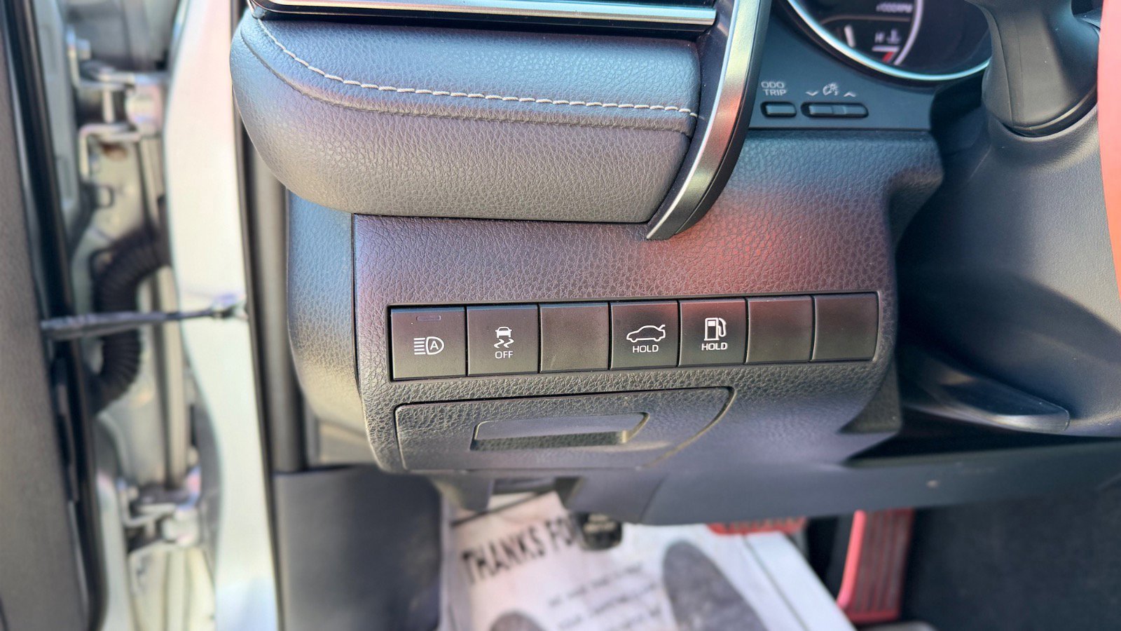 Used 2020 Toyota Camry SE FWD image 26