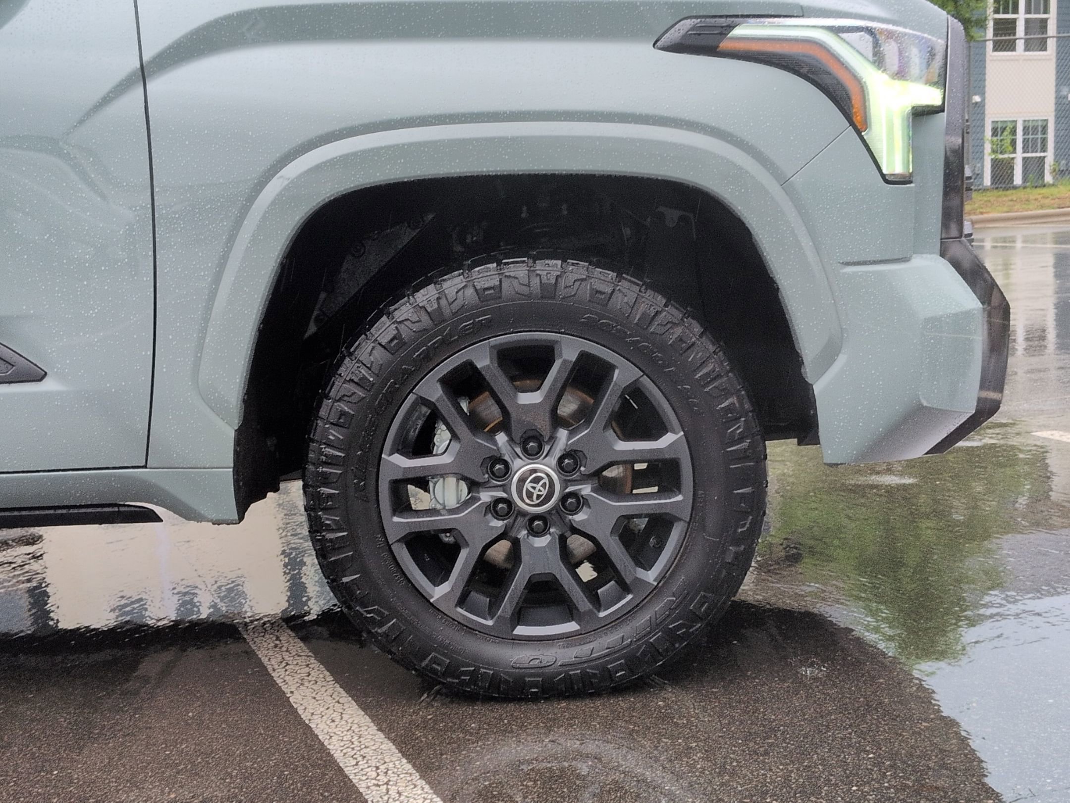 Used 2024 Toyota Tundra Platinum AWD/4WD image 11