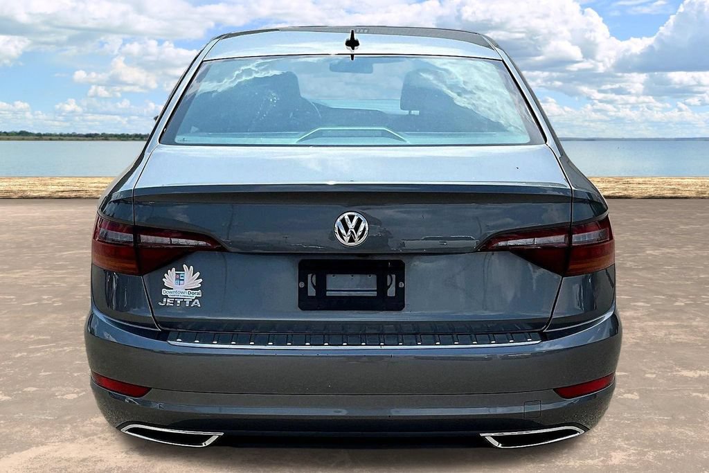 Used 2019 Volkswagen Jetta R-Line w/ R-Line Cold Weather Package FWD image 8