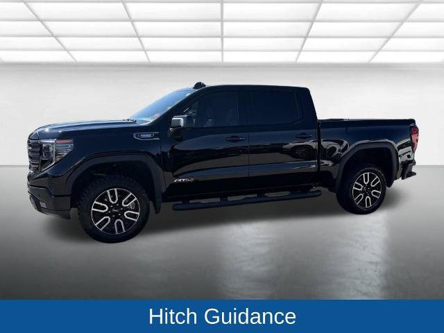 Used 2025 GMC Sierra 1500 AT4 w/ Technology Package AWD/4WD image 14
