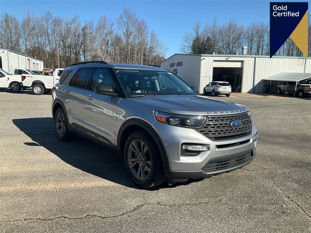 Certified 2021 Ford Explorer XLT w/ Equipment Group 202A image 1