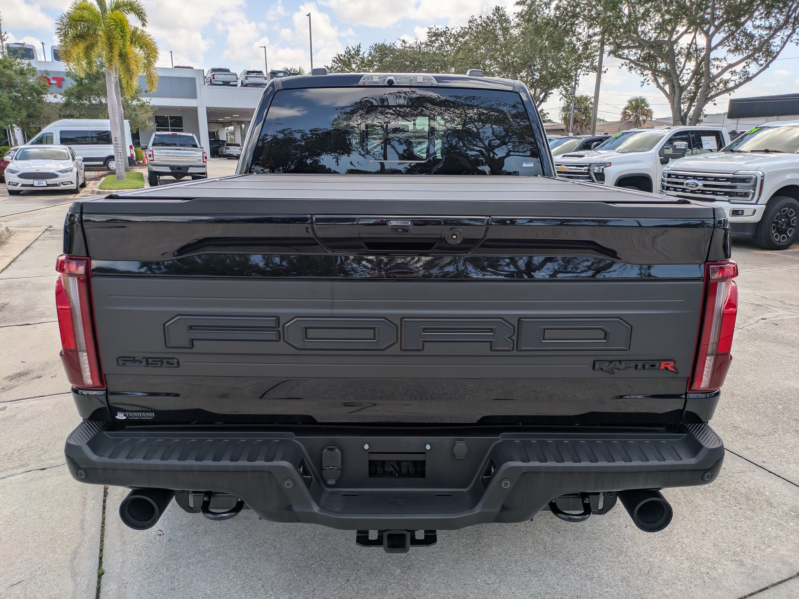 Certified 2025 Ford F150 Raptor w/ Equipment Group 803A Raptor R AWD/4WD image 5