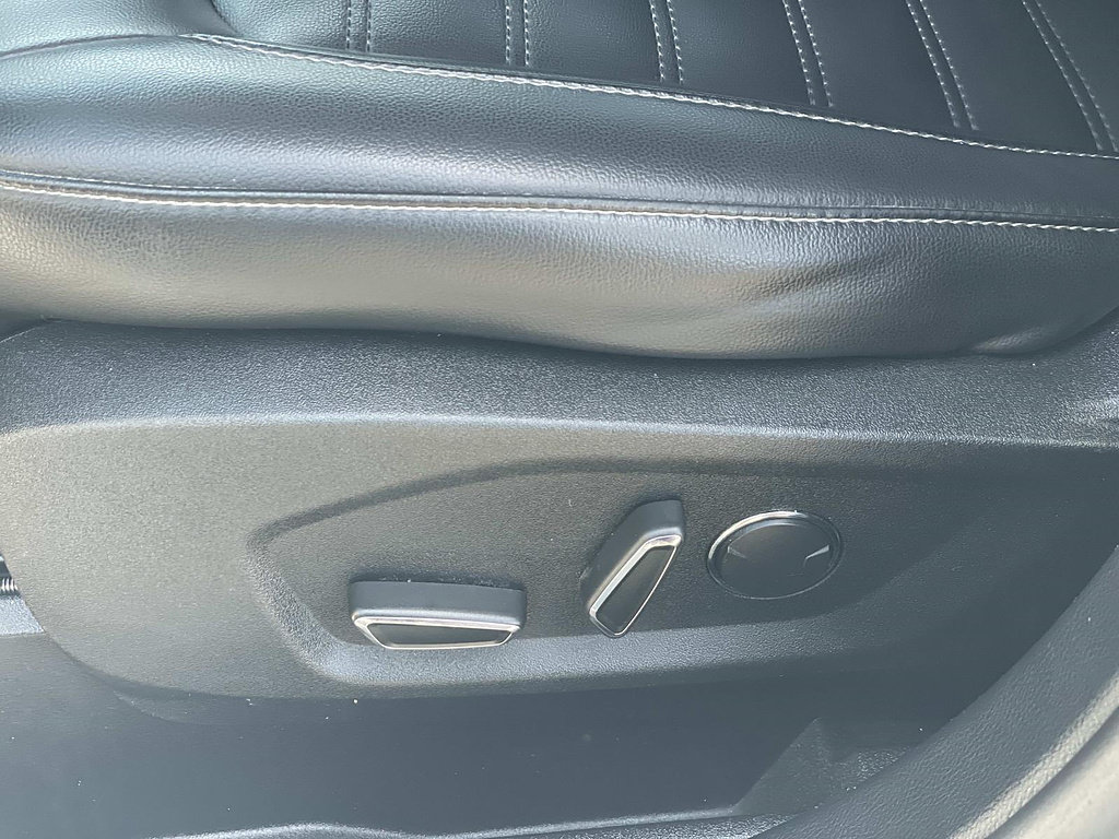 Certified 2019 Ford Edge SEL w/ Equipment Group 201A FWD image 19