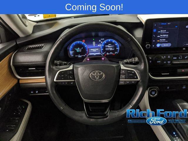 Used 2024 Toyota Grand Highlander Platinum image 11