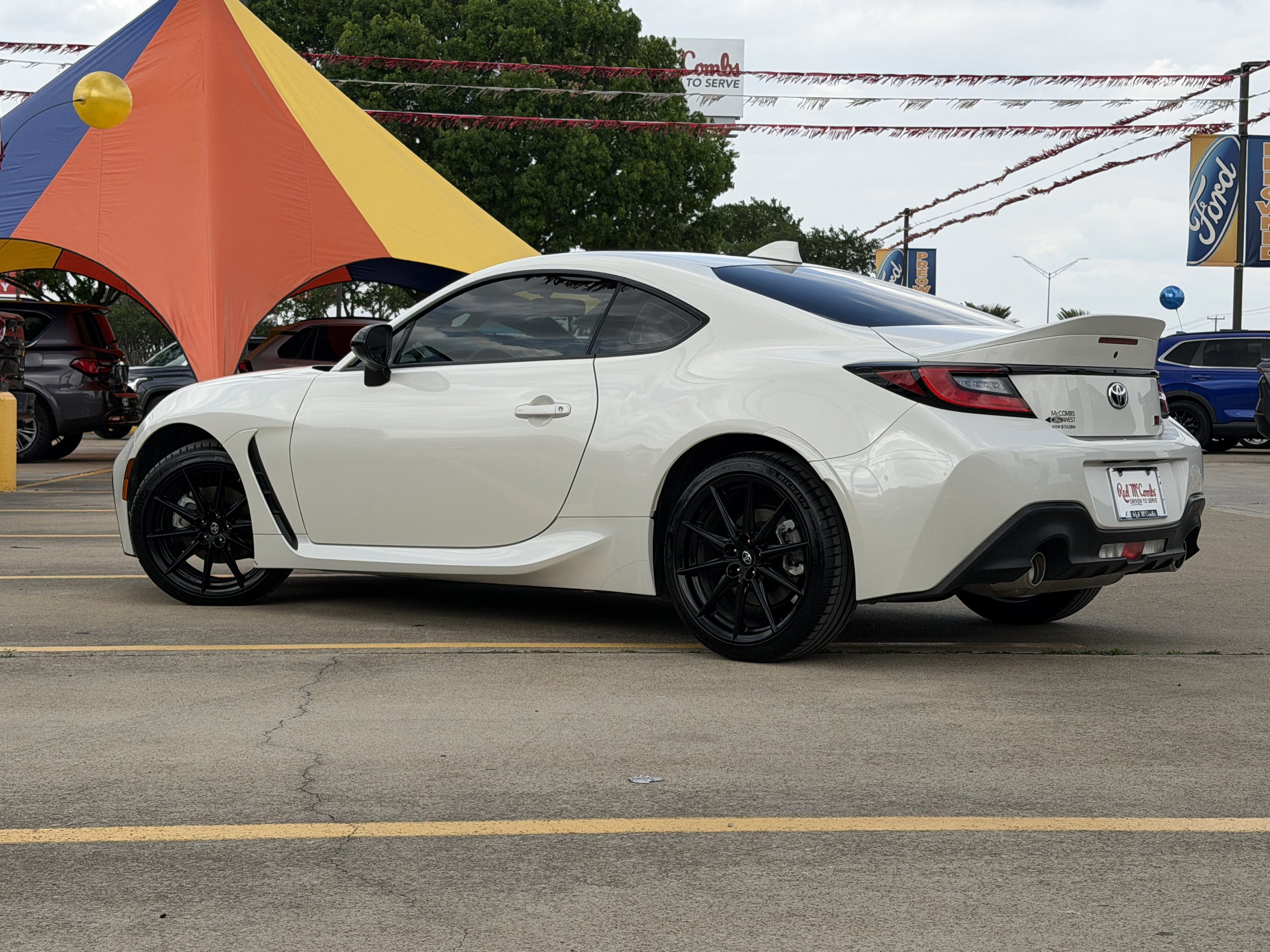 Used 2025 Toyota GR86 Premium w/ ALL Weather Mat Package (TMS) image 6