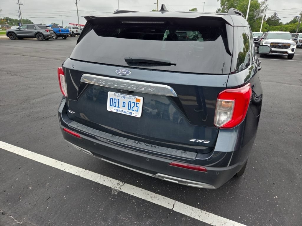Certified 2024 Ford Explorer XLT w/ Equipment Group 202A AWD/4WD image 9