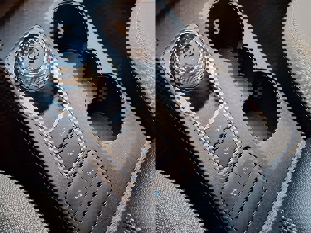 Certified 2022 Ford Escape SE w/ Convenience Package image 16