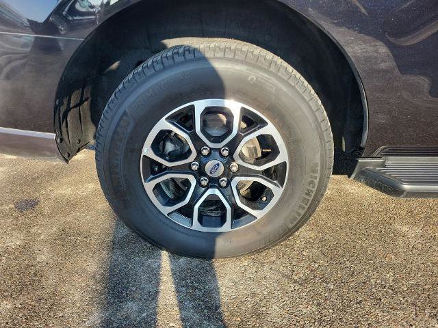 Certified 2024 Ford Expedition XLT image 7