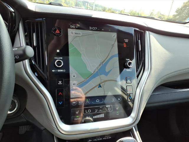 Used 2025 Subaru Outback Premium image 12