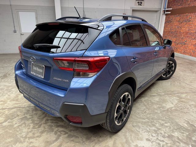 Used 2023 Subaru Crosstrek 2.0i image 4