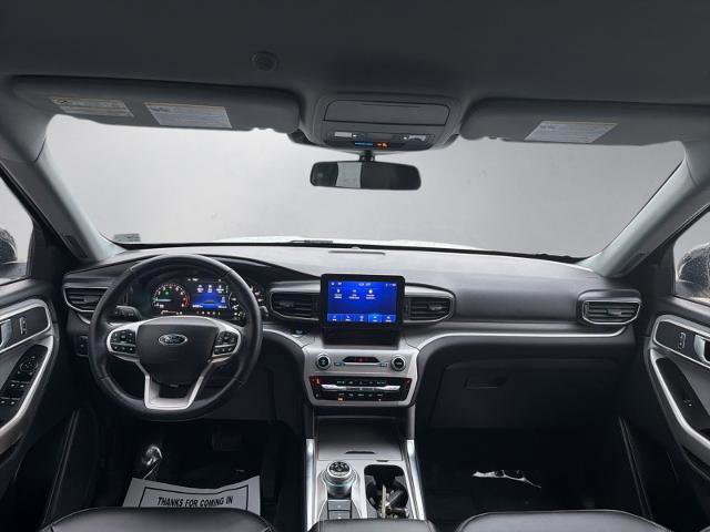 Certified 2022 Ford Explorer XLT w/ Equipment Group 202A image 10