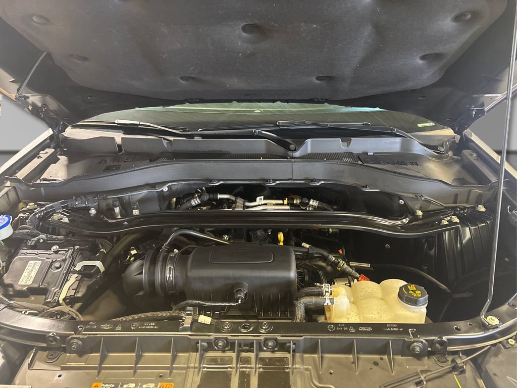 Certified 2022 Ford Explorer Limited RWD image 16