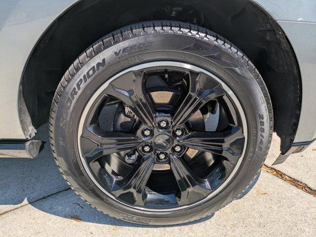 Certified 2024 Ford Expedition Limited image 11