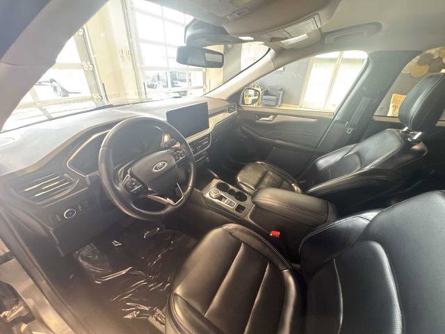 Certified 2024 Ford Escape Platinum AWD/4WD image 19