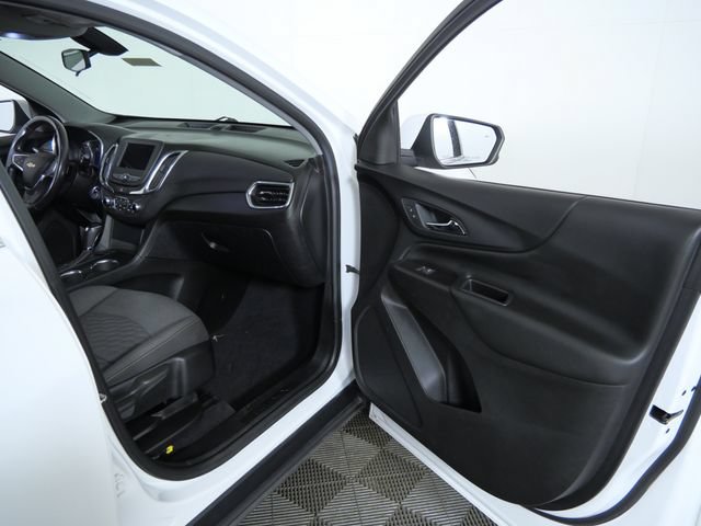 Used 2019 Chevrolet Equinox LT AWD/4WD image 10