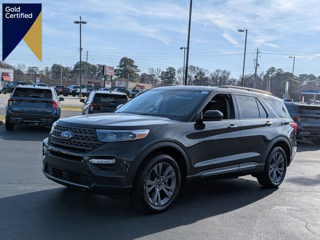 Certified 2022 Ford Explorer XLT w/ Equipment Group 202A