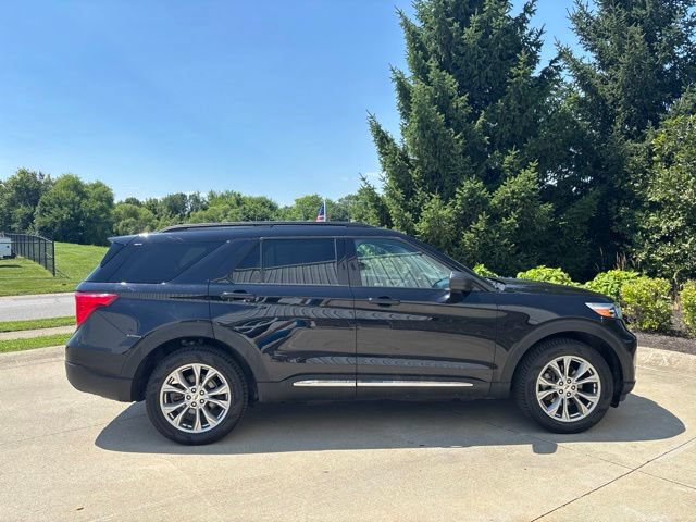 Certified 2024 Ford Explorer XLT w/ Equipment Group 202A AWD/4WD image 7