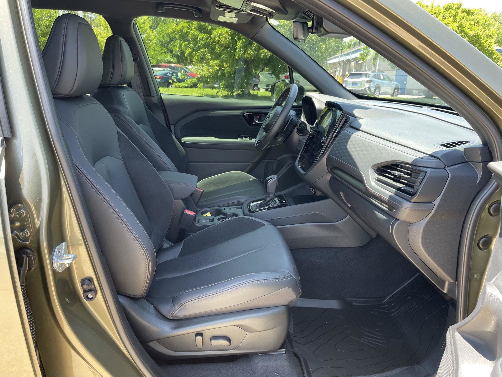 Used 2025 Subaru Forester Touring AWD/4WD image 19