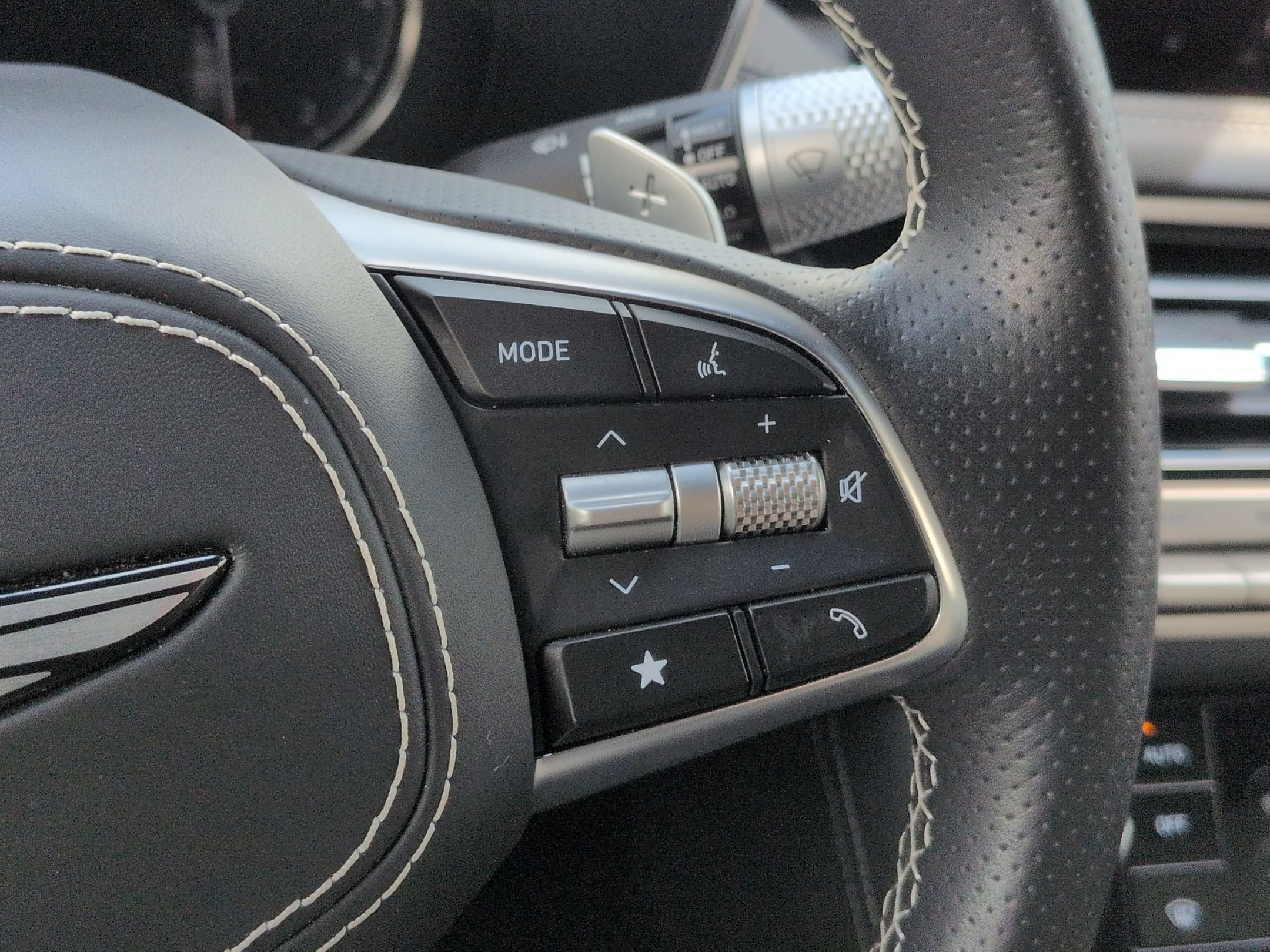 Used 2025 Genesis G70 3.3T Advanced w/ Sport Prestige Package RWD image 19