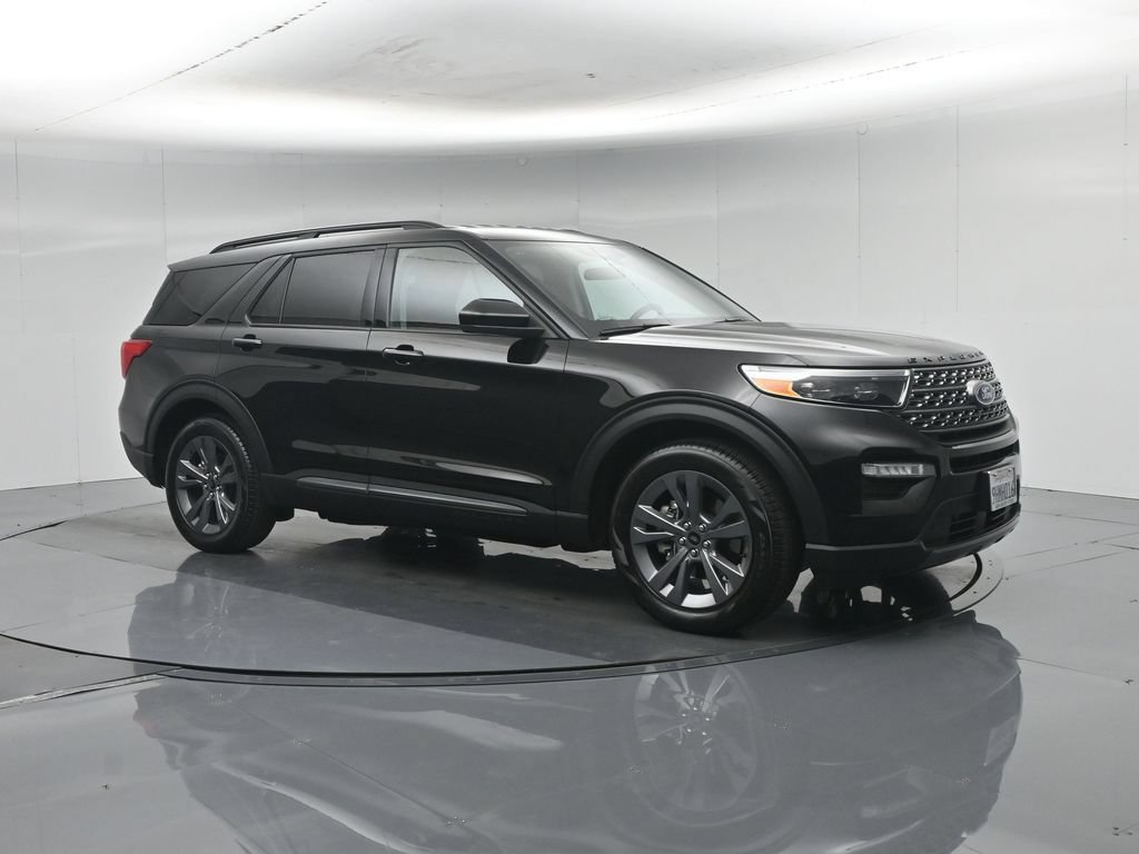 Certified 2023 Ford Explorer XLT w/ Equipment Group 202A RWD image 7