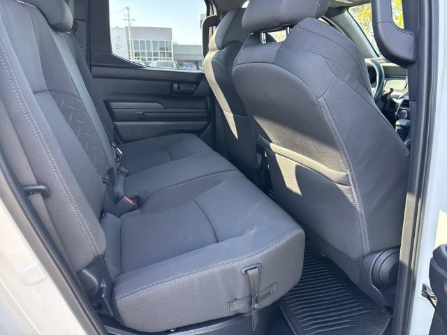 Used 2026 Toyota Tacoma SR5 AWD/4WD image 9