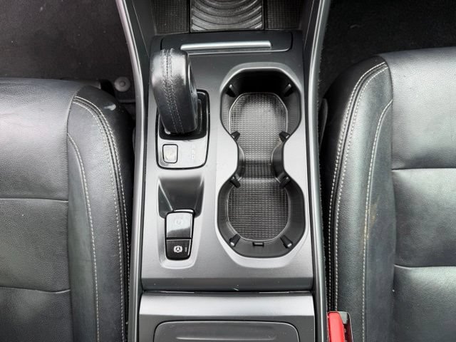 Used 2019 Volvo XC40 T5 Momentum AWD/4WD image 18