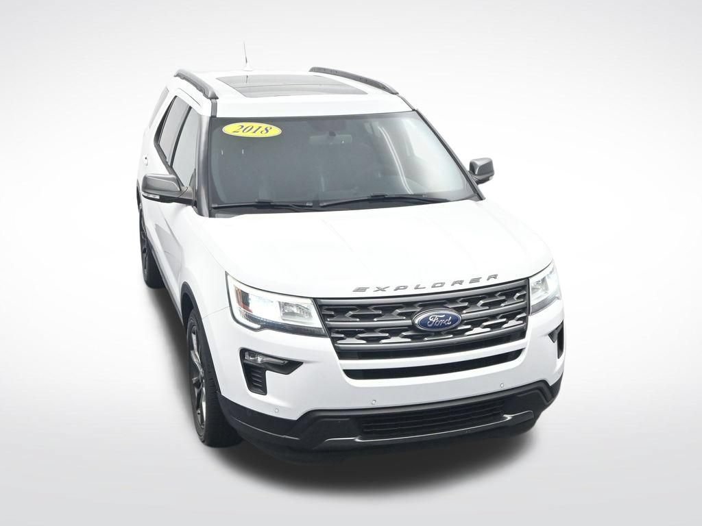 Certified 2018 Ford Explorer XLT w/ Equipment Group 202A FWD image 25