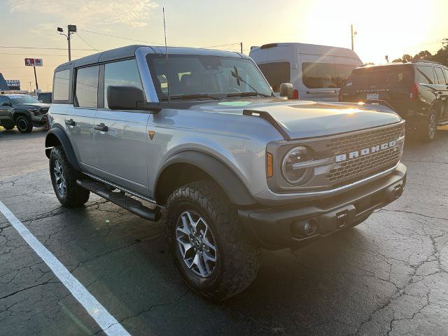 Certified 2023 Ford Bronco Badlands AWD/4WD image 3