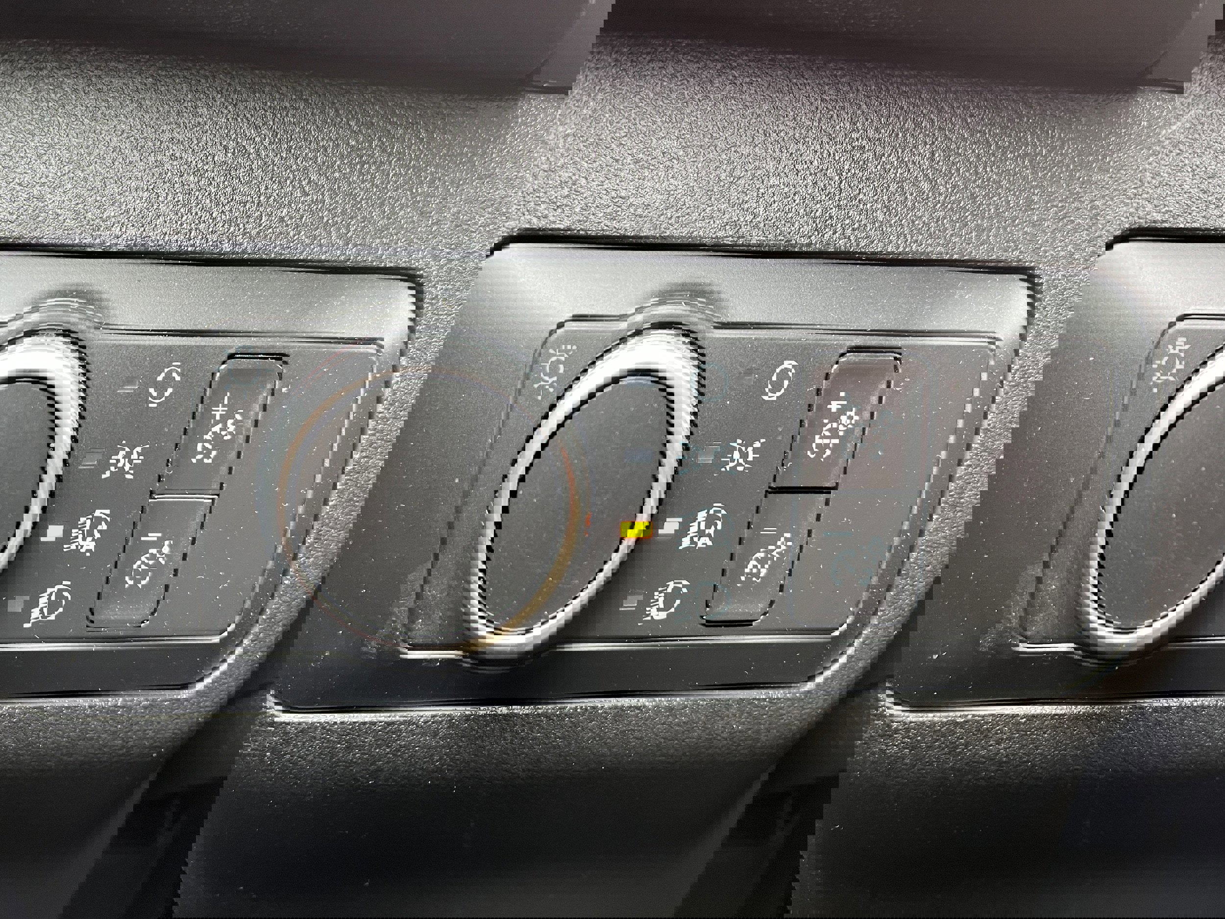 Certified 2022 Ford Escape SE w/ Cold Weather Package image 20