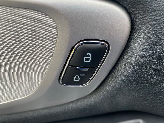 Certified 2025 Ford Expedition Active AWD/4WD image 14