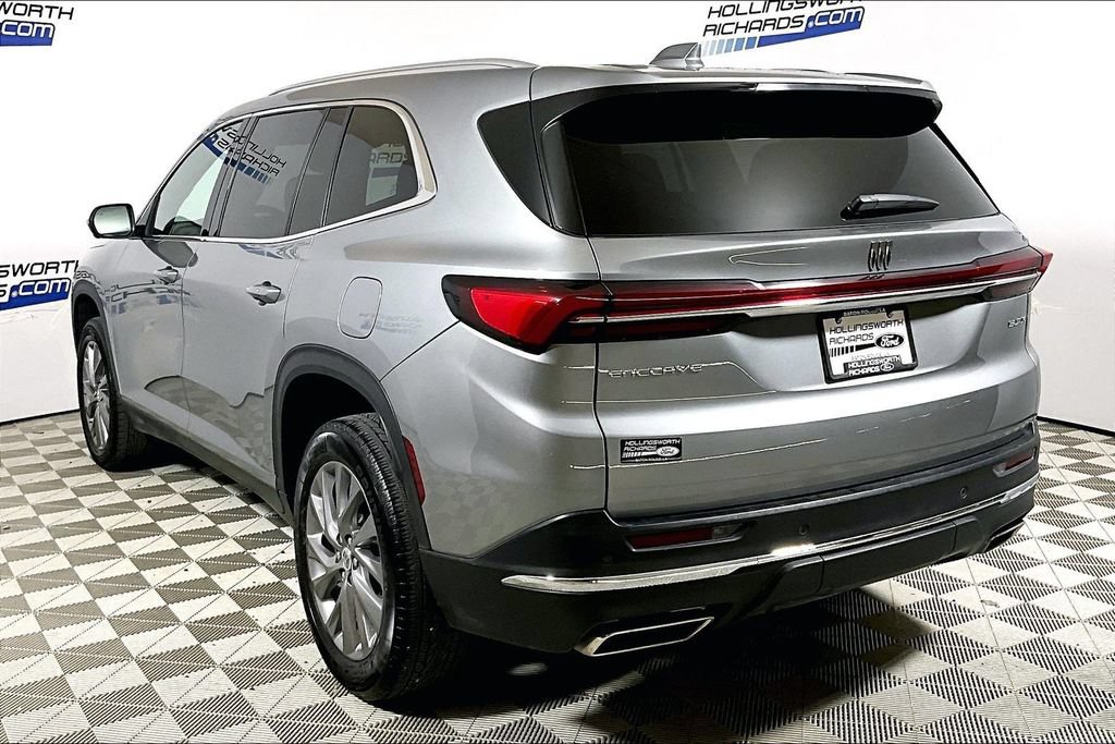 Used 2025 Buick Enclave Preferred FWD image 8